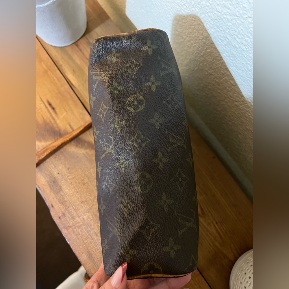 Louis Vuitton Monogram Tulle Lee - Picture 7 of 16
